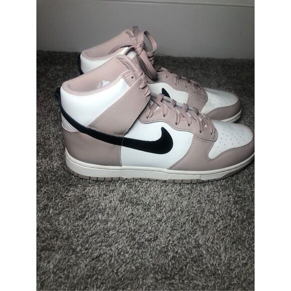 Nike Dunk High  Nike Women’s Dunk High Fossil Stone Size 11